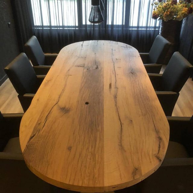 Oud Eiken Eettafel Aminah