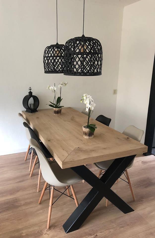 Eiken Eettafel Yance
